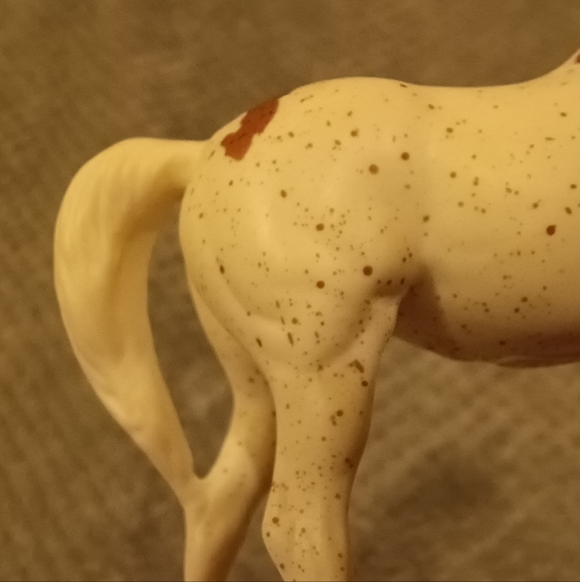 Breyer Madonna - Picture 8 of 15